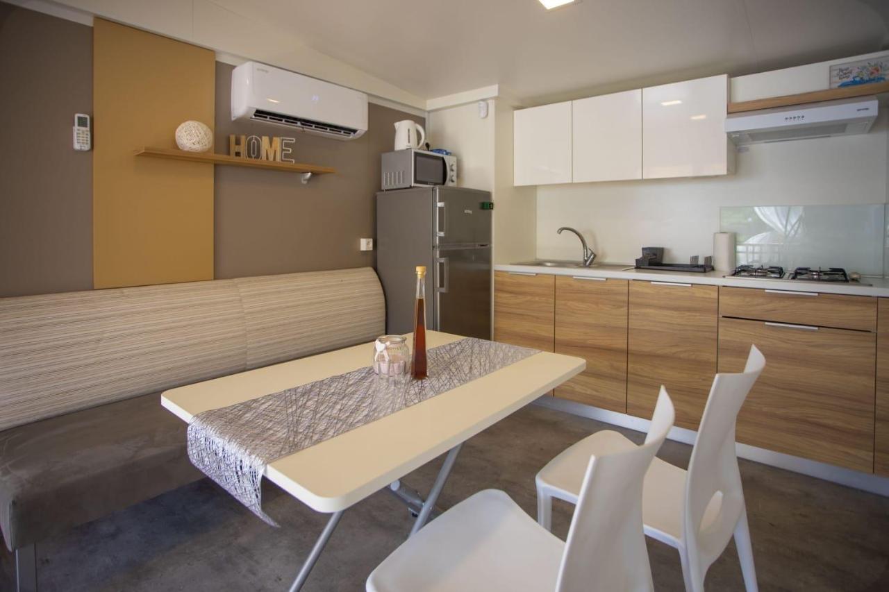 Oaza Mira Mobile Houses - Camp Basko Polje #Bestoffer Baška Voda エクステリア 写真